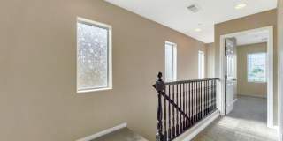 Flexible Three-Story Gated Home with Mountain Views & Modern Kitchen! Gallery 15