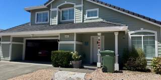 Gorgeous 4 bedroom home available in Windsor now! Gallery 1