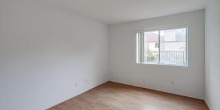 2-bed, 2-bath Condo in San Diego's Linda Vista/Fashion Valley Area. Gallery 26