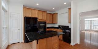 5180 BRAWNER Place Gallery 4