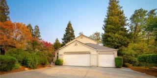 Beautiful 4 Bedroom 3 Bath with beatiful view and close to PV High!!!!! Gallery 1
