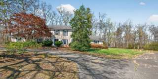 21733 OATLANDS Road Gallery 1