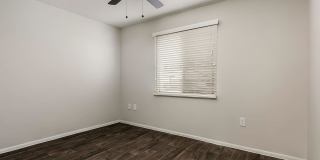 Lennox at Tempe Gallery 6