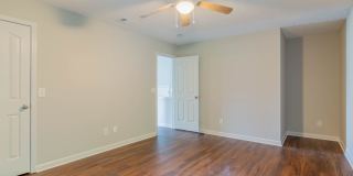 752 Holland Ridge Gallery 28