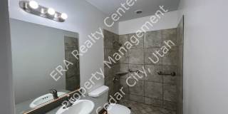 Move-In Bonus! 3 Bed - 2 Bath Twin Home Gallery 8