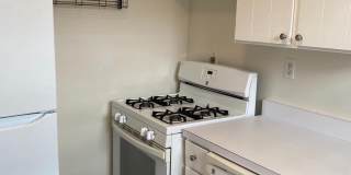 1300 N MEADE Street Gallery 22