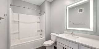 Lago Apartments Gallery 23
