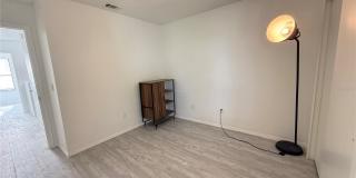 72 LAKEPOINTE Circle Gallery 41