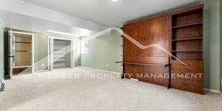 Beautiful Home with Fenced Back Yard and Cozy Fireplace Gallery 22