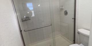 Beautiful eastside location Beautiful eastside location Gallery 36