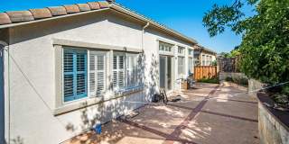 Highly Desirable Executive Home: 4 Bedrooms, 3 Bathrooms of Luxury Living Gallery 24