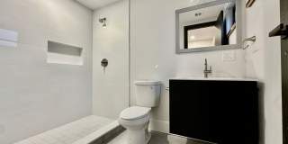 Luxurious 5-bed/4 bath Fort Hill apartment near Near BU and Northeastern - great location! Gallery 8