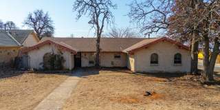 Charming 5 Bedroom House Gallery 1