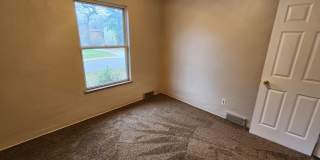 Beaverdale! 2 Bedroom, 1 Bathroom home with detached garage Beaverdale! 2 Bedroom, 1 Bathroom home with detached garage Gallery 15
