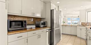 3616 The Strand Gallery 14