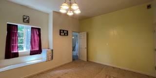 Tri-Level Spring Blvd Home Gallery 37