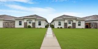 1809 Stauffer Street Gallery 1