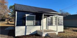 106 Davis Street Gallery 1