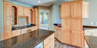 Beautifully updated 4 bedroom home in Southbridge, Waunakee Gallery 21