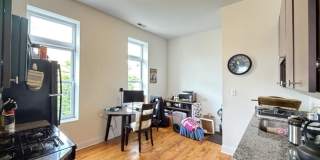 1714 Sunnyside Gallery 5