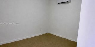 1770 NW 19th Ter Gallery 11