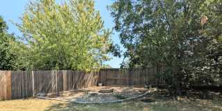 Spacious 3 Bed + Study | Fireplace, Covered Patio & Fully Fenced Backyard Gallery 16