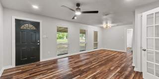 Beautifully Renovated Home Gallery 7