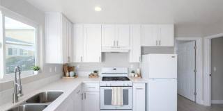 621 Leonard Ave Gallery 1