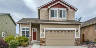 Evolve Real Estate: Immaculate 4 bedroom + Loft + Finished Basement In Forrest Meadows Available Nov 1 Gallery 1