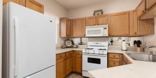 Fully furnished luxury 3br townhome with garage in gated Summerlin community Gallery 12