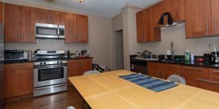 4 bed right on greenline in allston Gallery 9
