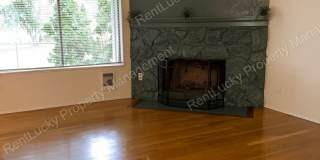 Cozy Kirkland Condo! 1 Bed, 1 Bath w/ Updated Kitchen and Additional Parking! Gallery 11