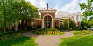 Rare 2BR 2BA 2 Level Condo With Garage Gallery 24