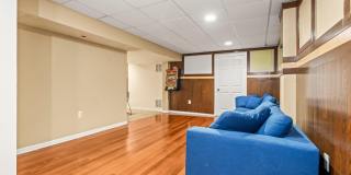 7 Linden Avenue Gallery 34