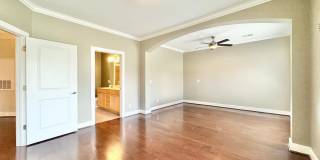 2 Bedroom in Winstead Commons! Convenient to Lawndale Dr, Battleground Ave, and More! 2 Bedroom in Winstead Commons! Convenient to Lawndale Dr, Battleground Ave, and More! Gallery 13