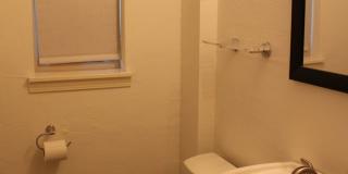2-BEDROOM IN TERRELL HILLS Gallery 17