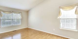 FENCED IN YARD!!!  Beautiful 4/3 UPDATED SF Home in Gaithersburg Gallery 54