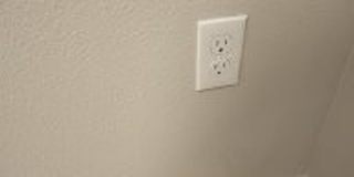 2960 Willamette St. Gallery 100