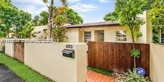 13726 Kendale Lakes Dr Gallery 1