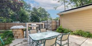 1800 LARK Lane Gallery 60