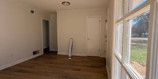 For Rent – Updated 3 Bed / 1 Bath Home Gallery 5