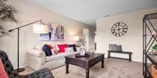 Woodlake Park Apartments Gallery 13
