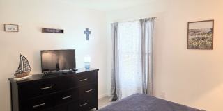 Charming 1-bedroom, 1-bath second-floor condo available NOW! Gallery 9