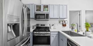 Serene yard tucked in the canyon! Gallery 1