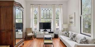 HISTORIC CHARM IN KING WILLIAM HISTORIC CHARM IN KING WILLIAM Gallery 7