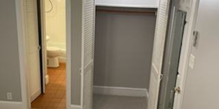 1BR in Georgetown East Village WITH PARKING!!! Gallery 25