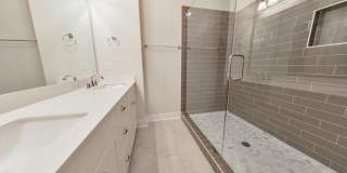 413 Bishop Lane Gallery 17