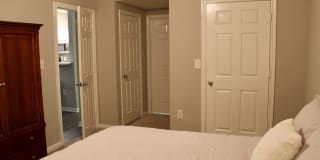 The Plaza at River Oaks Gallery 28