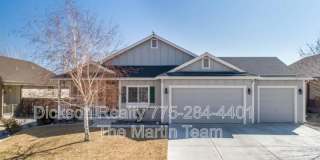 971 Iris Lane Gallery 1