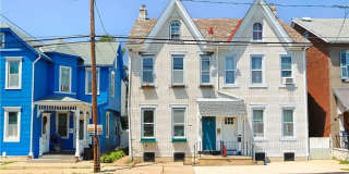 227 E Garrison Street Gallery 28